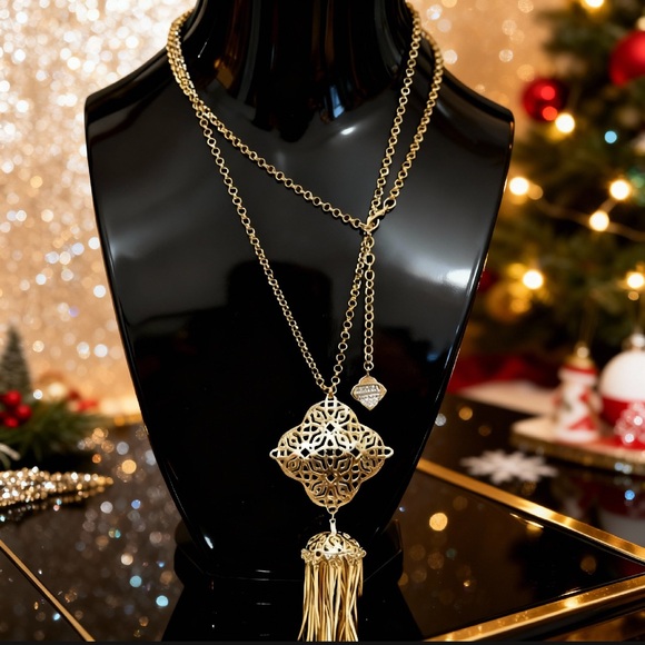 Unique Kendra Scott Kacey Gold Filigree Necklace - Picture 2 of 3